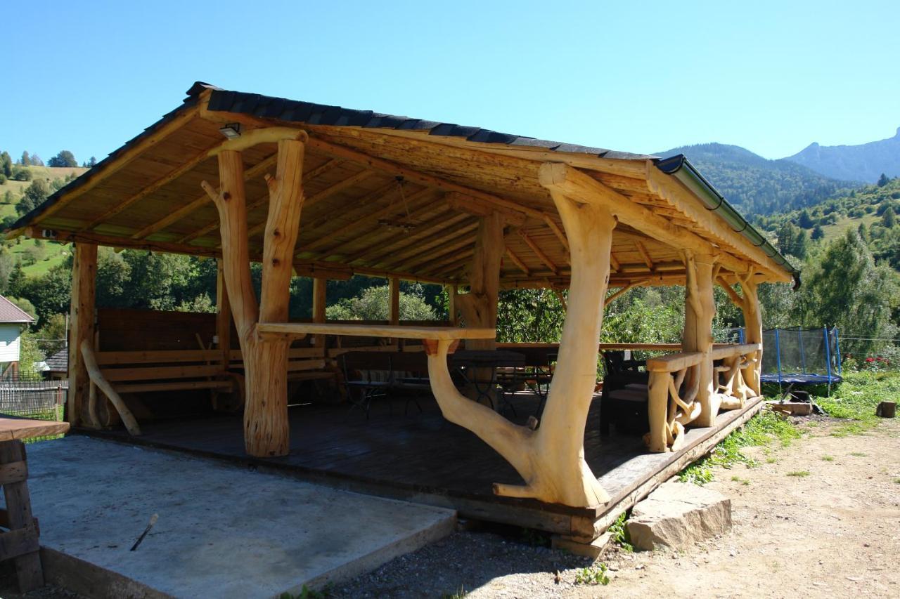 Casa Tucan Ceahlău Extérieur photo