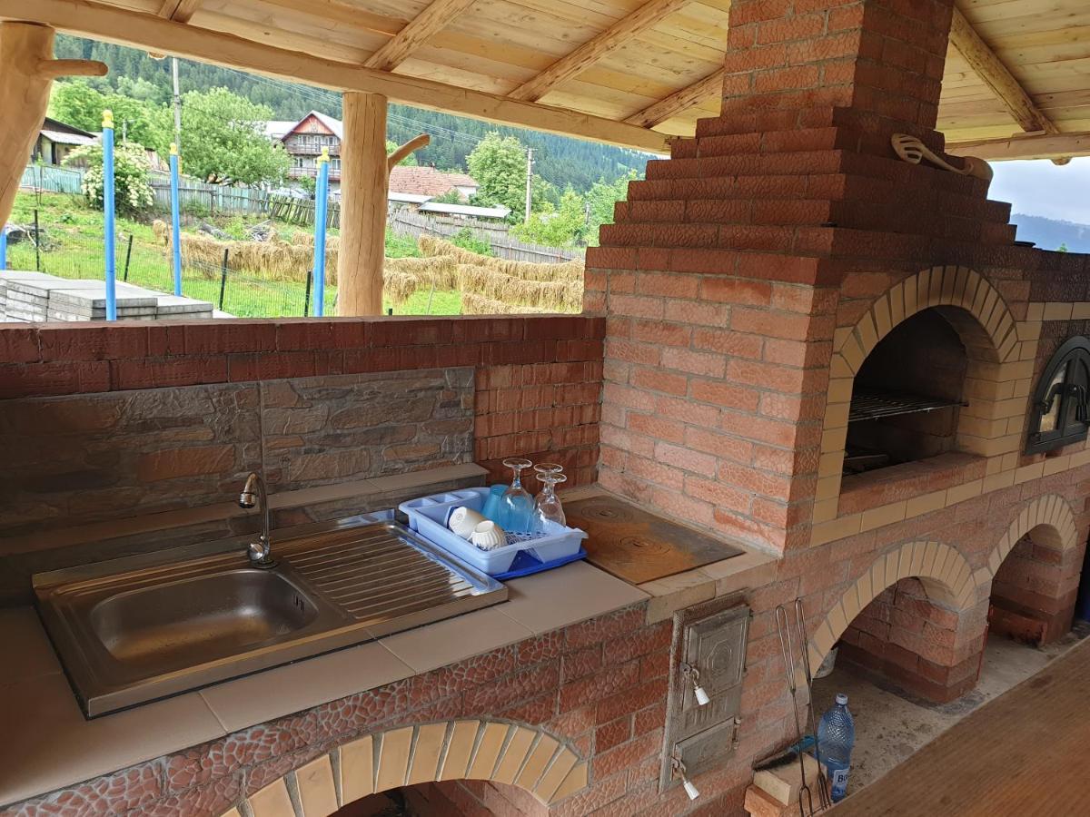 Casa Tucan Ceahlău Extérieur photo